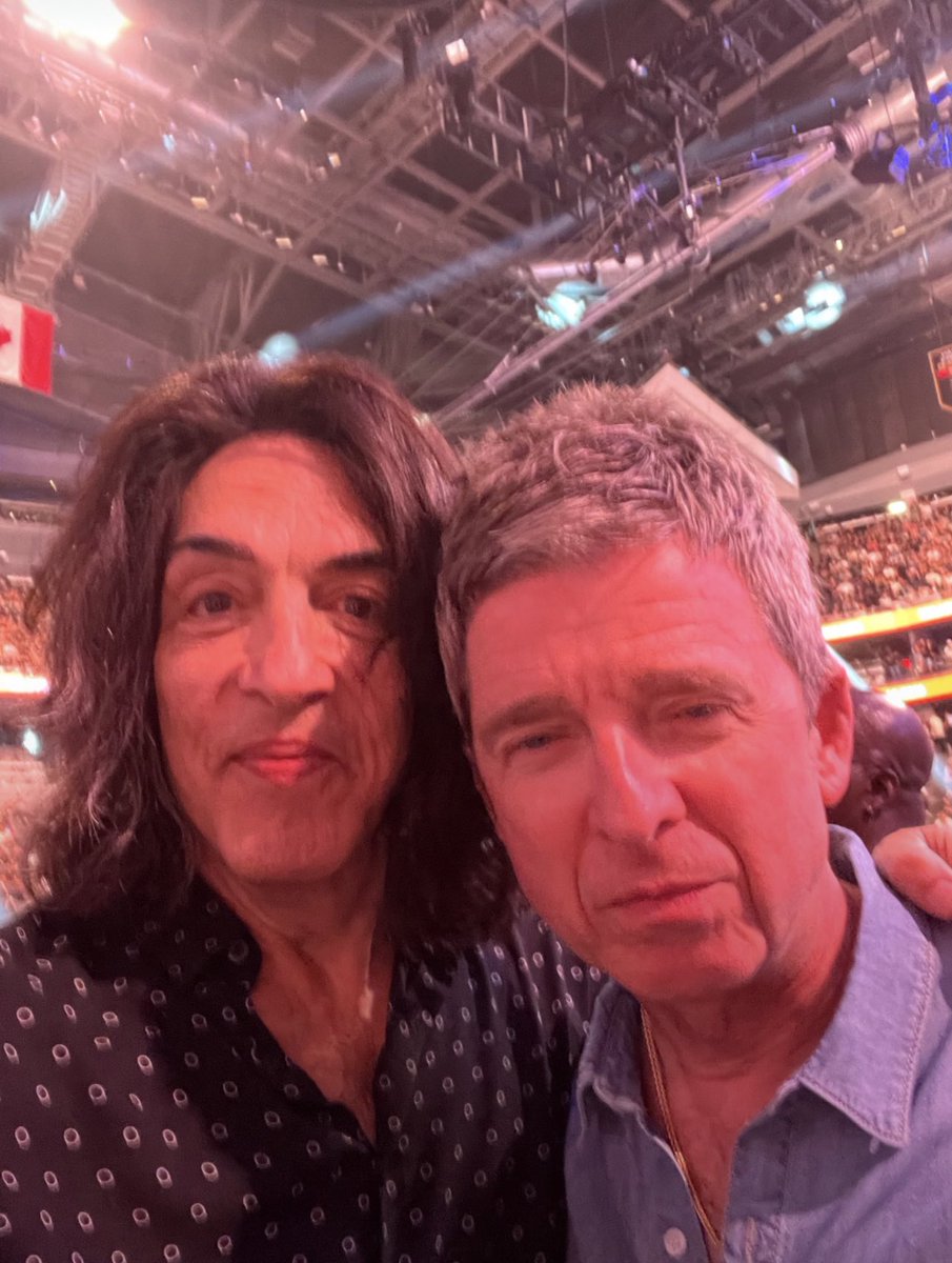 paulstanley_744's tweet photo. In Vegas with Colin at the UFC fights I had a great chat with Noel Gallagher. A true gentleman in addition to being a major force in music for decades. Well deserved success. I love High Flying Birds and Oasis! https://t.co/X1YhG2z08x