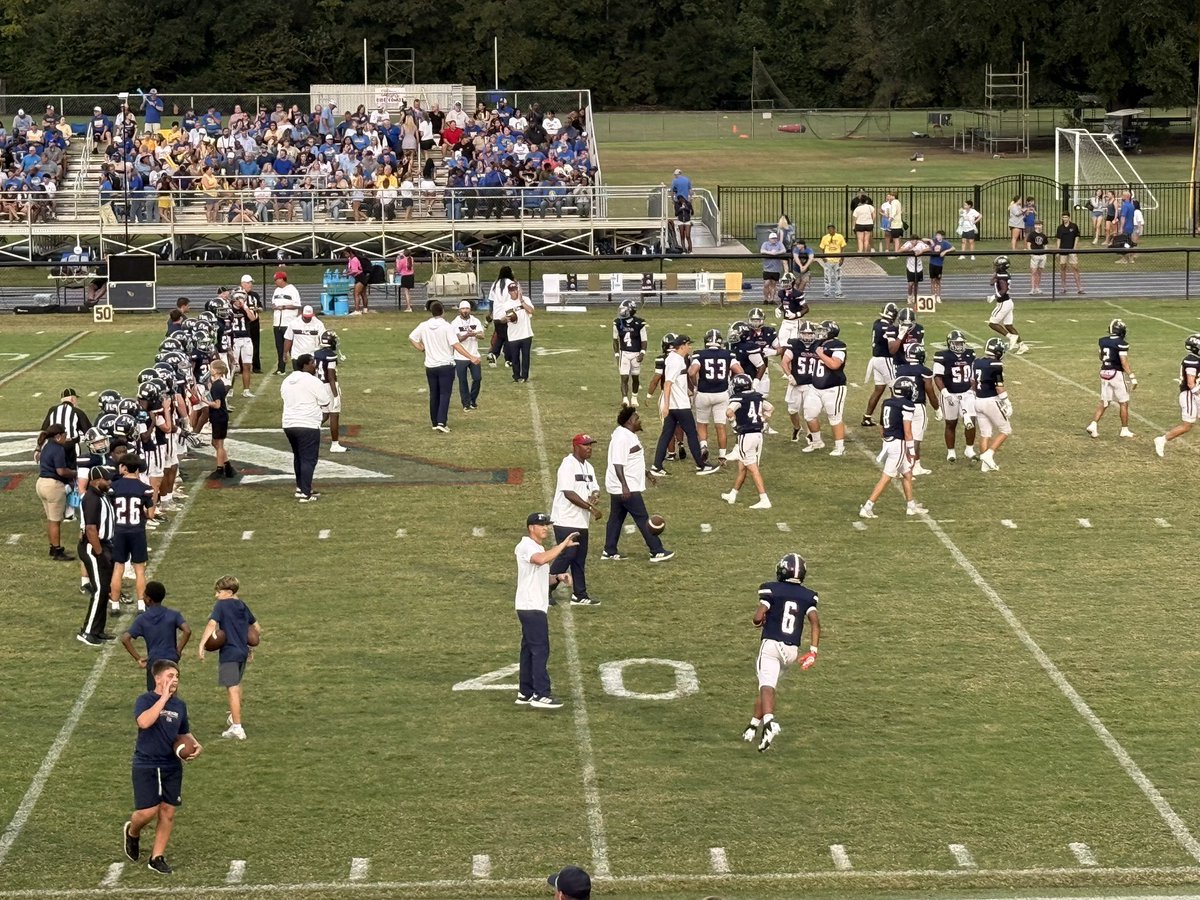 DBrown_Sports's tweet photo. Friday night in Reserve as defending Div. IV Select champs Riverside Academy host defending Div. II Select champs St. Charles Catholic. https://t.co/2CKJZDAhPv