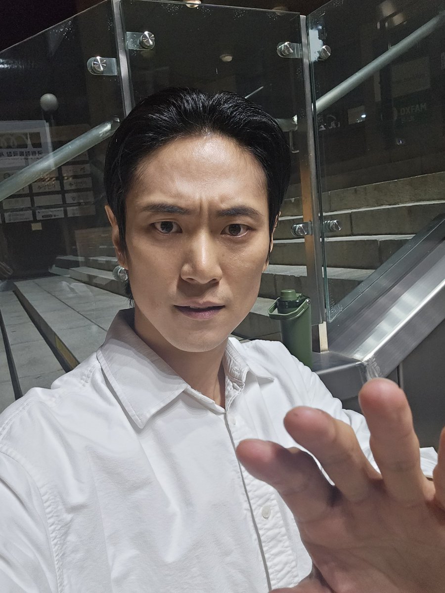 soso130109's tweet photo. 님들 돌쇠 체험 함 해보실래여? 
돌쇠전에서 정팔이가 이렇게 뜨거운 눈빛으로 돌쇠 봄
정팔이랑 눈 마주치는 순간 이제 님들이 돌쇠임 https://t.co/yZXvtjN5wo