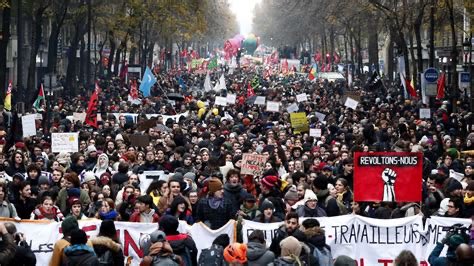 NatxoTC's tweet photo. Madrid-París. Un fantasma recorre Europa https://t.co/OsWxdxHeoo