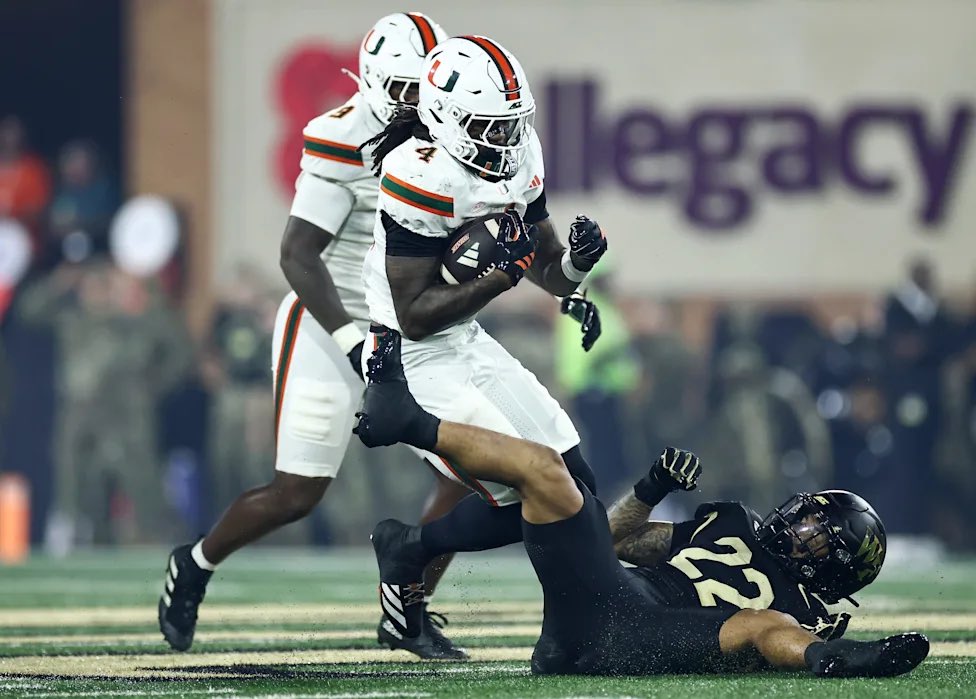 Sidechannellive's tweet photo. Wake Forest was this much physical than Miami 👀 https://t.co/bSDqbJwle5