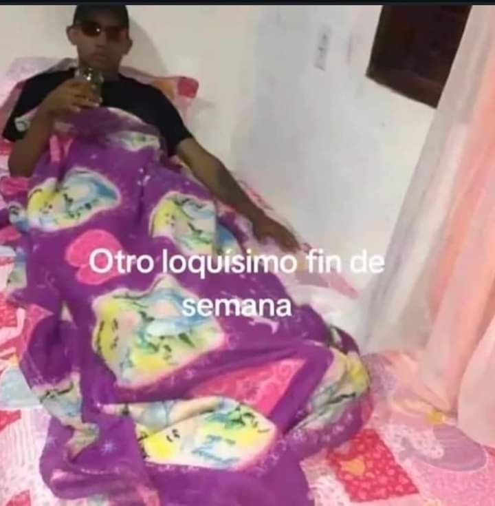 mercennaria's tweet photo. es viernes https://t.co/8H5lWXFWJE