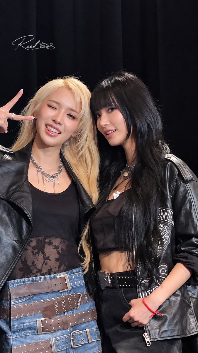 GodSasag's tweet photo. My pretty girls ❤️💜💛
@Jingjingyu364 @Janhae 

JJJ KONBANWA TOKYO
#JANJINGJINGxFANDAY36INTOKYO
#JanJingjing https://t.co/dfz3Mj6rQw