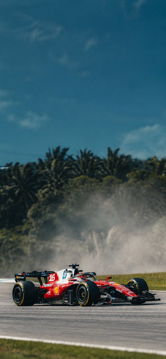 F1HardWalls4k's tweet photo. Scuderia Ferrari wallpaper https://t.co/NXC0zWFeqJ
