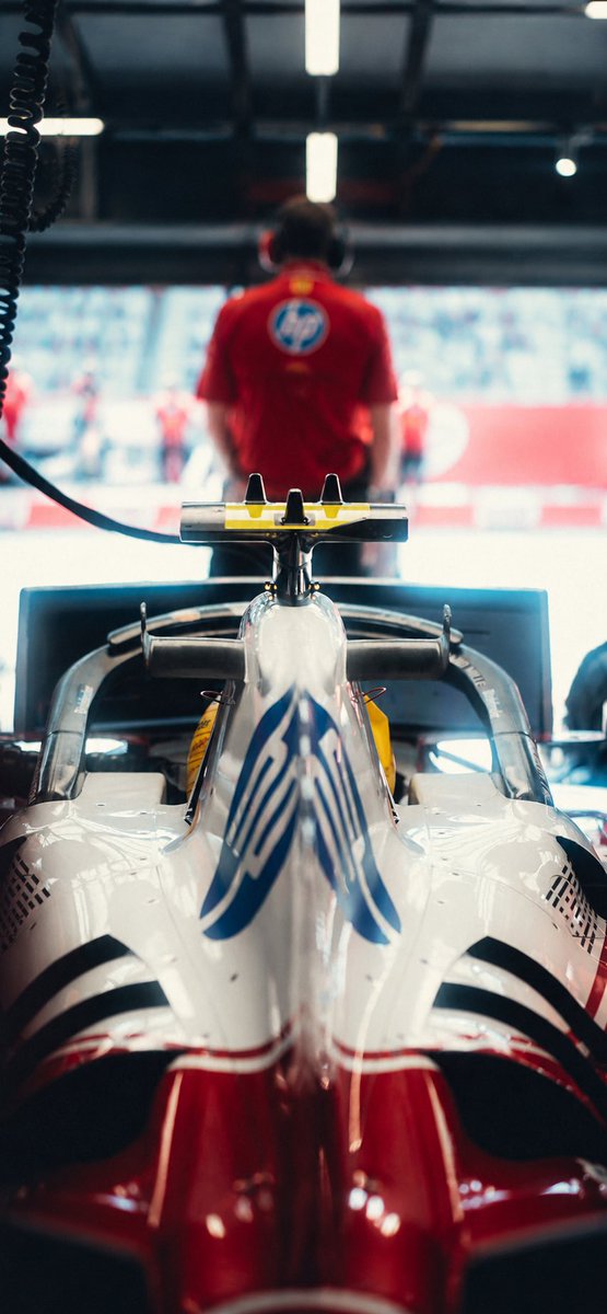F1HardWalls4k's tweet photo. Scuderia Ferrari wallpaper https://t.co/NXC0zWFeqJ