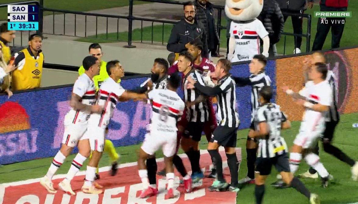 Varzeanogg's tweet photo. EU TE AMO BRASILEIRÃO !! https://t.co/Kicqai5Pro