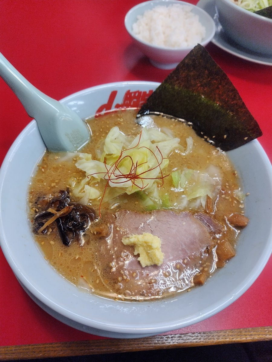 ss41sh's tweet photo. 山岡家🍜
濃厚白味噌とんこつラーメン🍜
硬め、濃いめ
美味しかった☺️👍✨
#山岡家 https://t.co/yhRdrr5ils