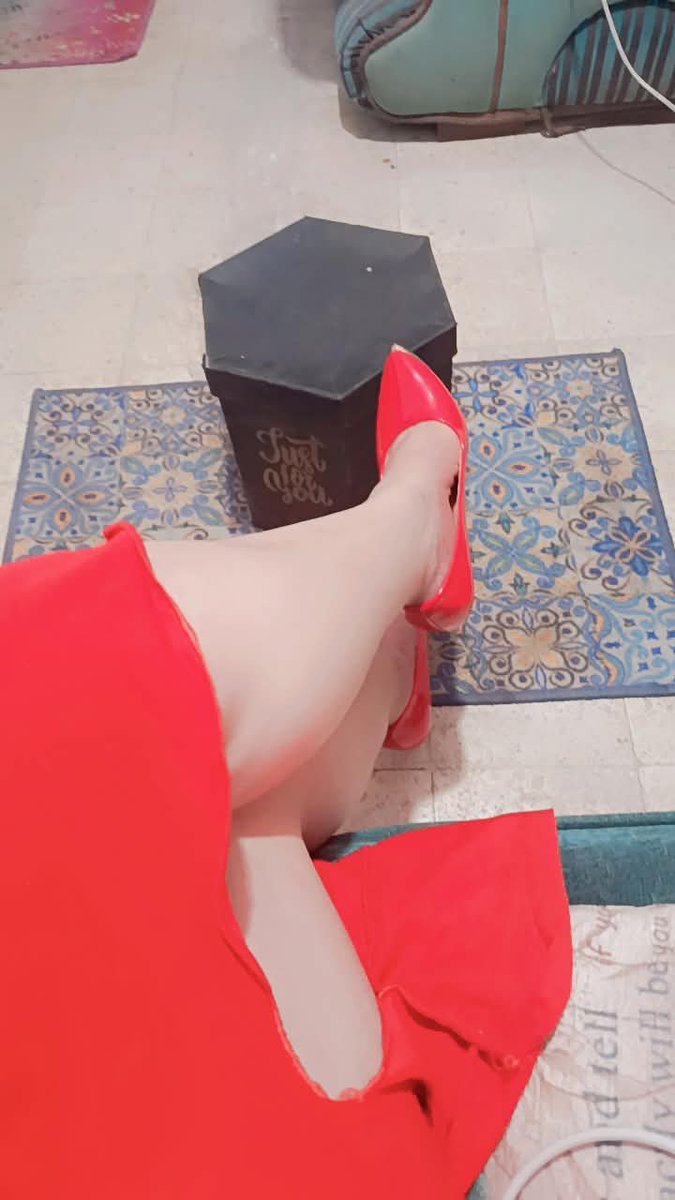 queenserenn's tweet photo. كلابي الذليله الكل ينشر حسابي واليوم بنزل اثبات واذا كبر حسابي بصير افتح معكم بث واذلكم فيه الكل ينشر الحساب عندو عشان تاخذو حقكم وافرجيككم المسترس الحقيقيه يلا الكل ريتويت والاسعار رح تكون مرضيه للكل  #عمتك #كلب_دفيع #خاضع #كلبه #دفيع_سعودي #السلطانه_سيرين #تحت_رجلي 💦💦 https://t.co/uk4iZCeGlJ