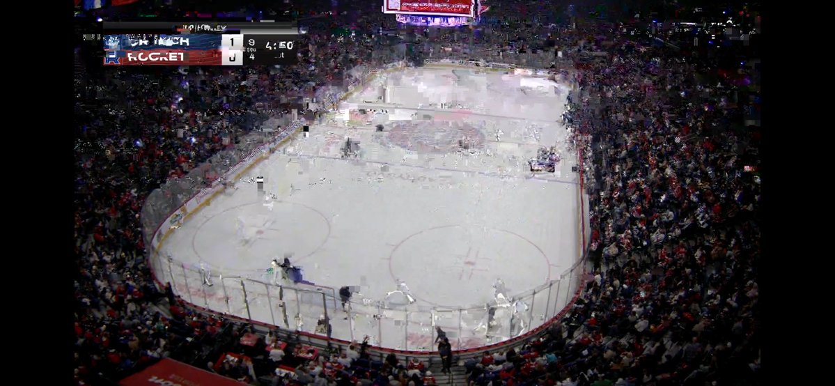 couturepilled's tweet photo. this hockey game is great https://t.co/JazohLzBTx