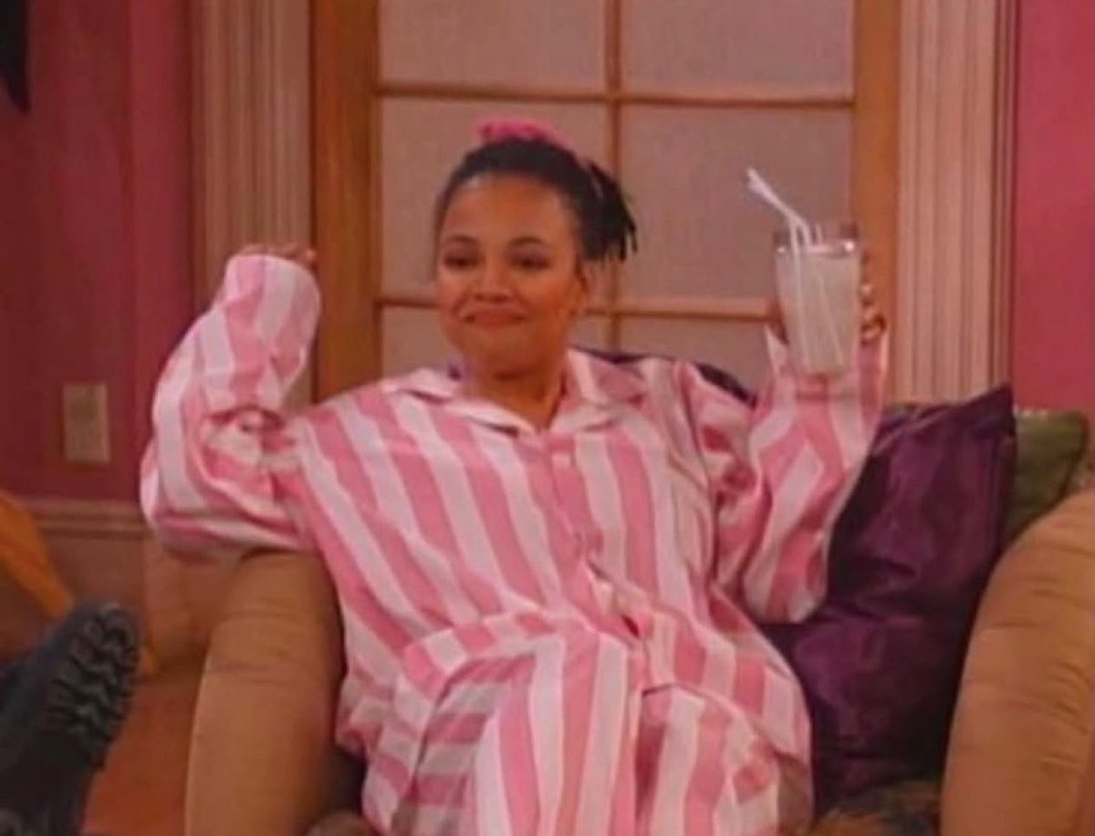 ysljennii's tweet photo. Coworkers: “Big weekend plans?”

My weekend plans: https://t.co/1P3WZ6K9qW