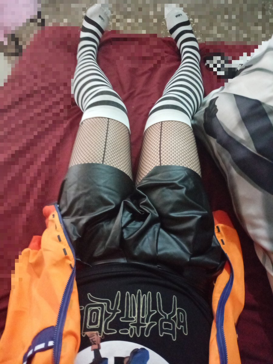 Stormxd4535's tweet photo. FELIZ FEMBOY FRIDAY
Es la primera vez que llego a tiempo jajsjajsjs
Compre cositas nuevas y queria presumirlas >~<
Todavia faltan mas asi que probablemente despues las use jeje uwu
#femboyfriday #femboyespañol #femboy https://t.co/p93macBnRf