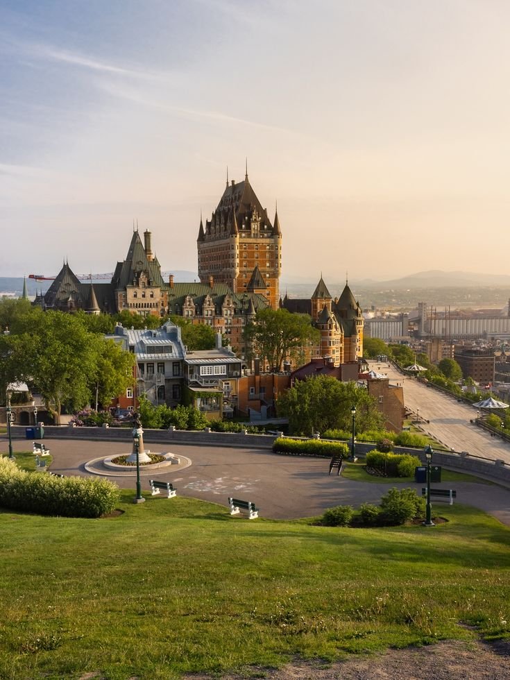 echoesofworld's tweet photo. Quebec City, Canada https://t.co/PqltSz3ir2