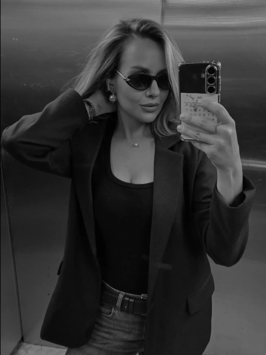 GodGirl8496's tweet photo. I love black and white. https://t.co/IFqj5bQPSZ