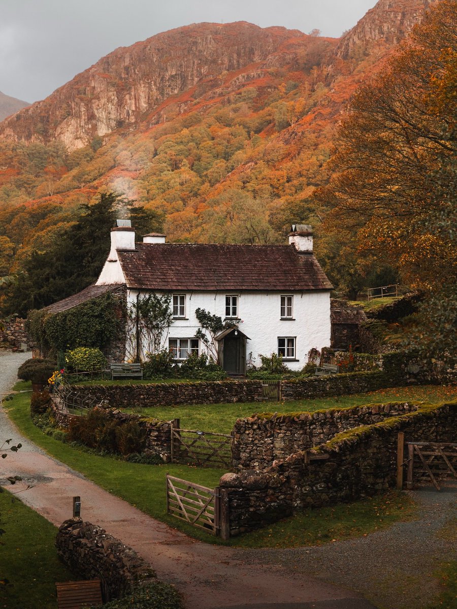 echoesofworld's tweet photo. English countryside https://t.co/KLsLGcPowr