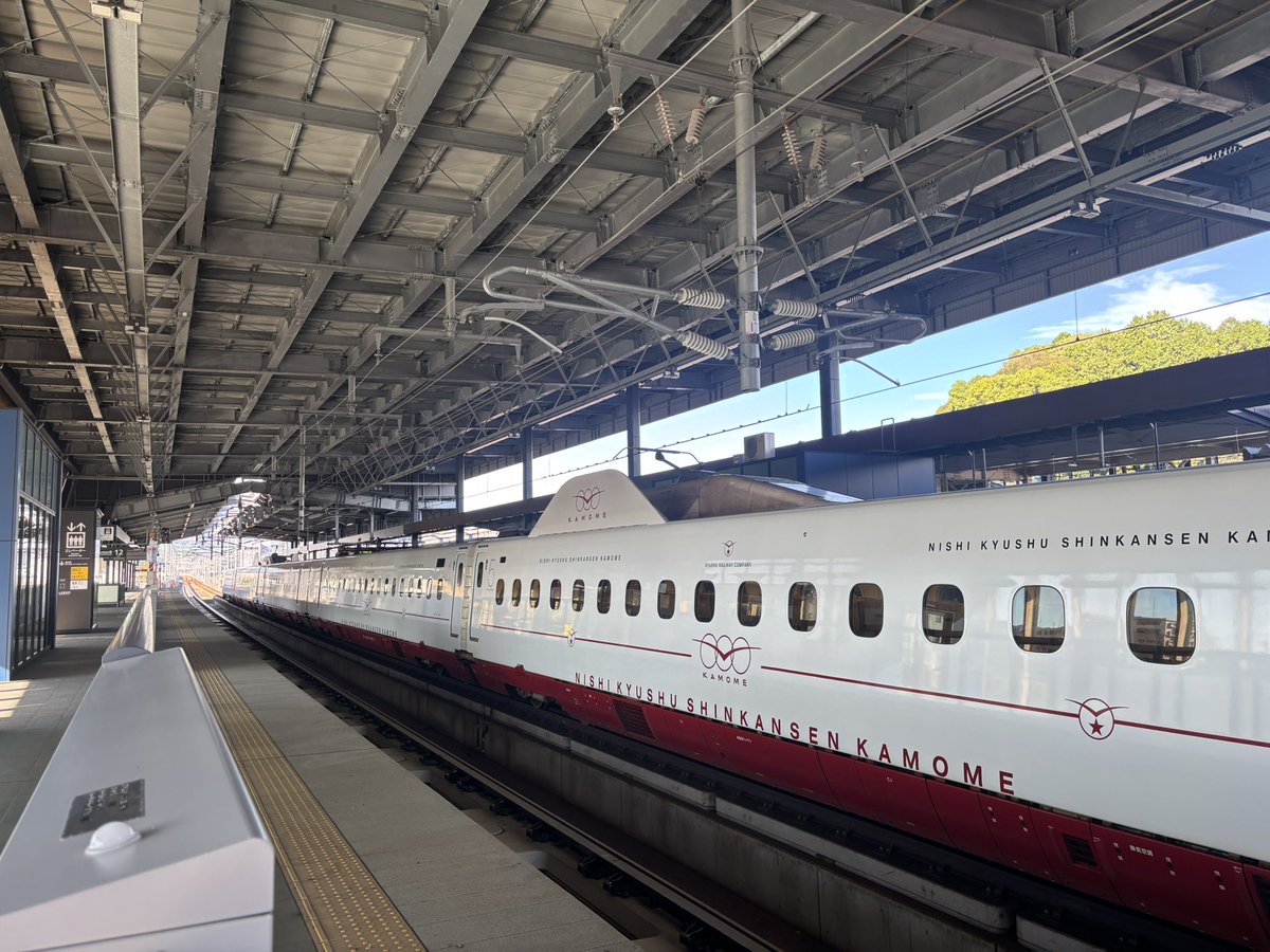 Jr885G7's tweet photo. 武雄温泉駅12番のりば開放中！ https://t.co/HYSTrZNcBK