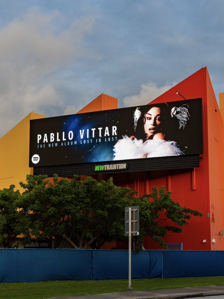 pabllovittar's tweet photo. 𝗟𝗢𝗦𝗧 ⒾⓃ 𝗟𝗨𝗦𝗧 in Mami! 
thank you, @Spotify 💚 https://t.co/qI3OTYEk6m