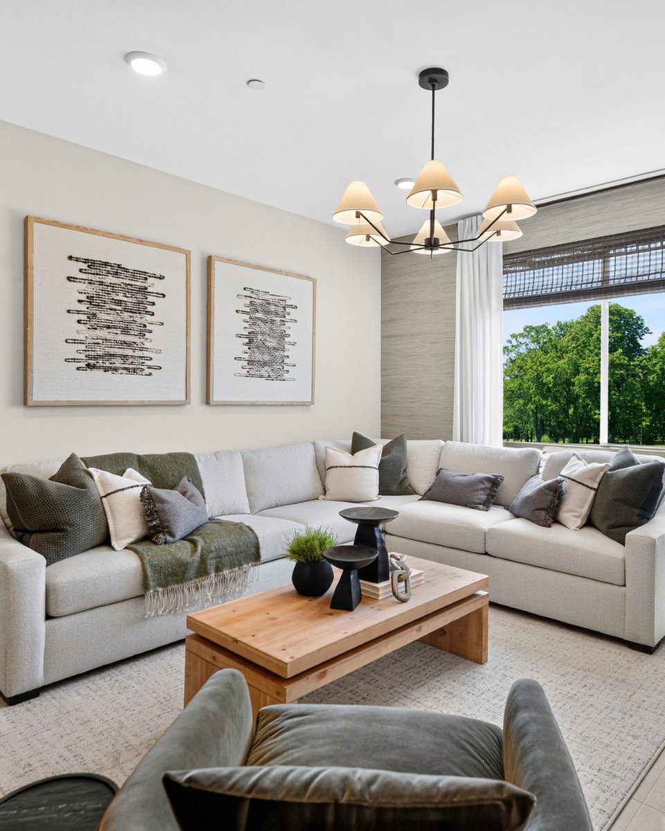 LennarSoCal's tweet photo. You made it to the weekend! Grab your favorite festive drink, cozy up on the couch, and enjoy a little time at home.  🍂☕

Brixton 1, 2 bd / 2.5 ba / 2 gar / 1,423 sq. ft. —> https://t.co/8hGChYBYBb https://t.co/UQ3AzHhk1y