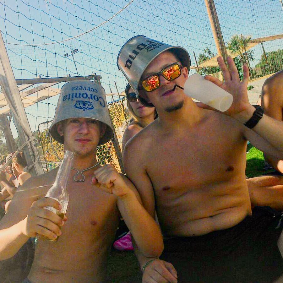 21_blacksheep's tweet photo. Lloret de Mar, 2016. Moments to remember. https://t.co/bXvitYxmWy
