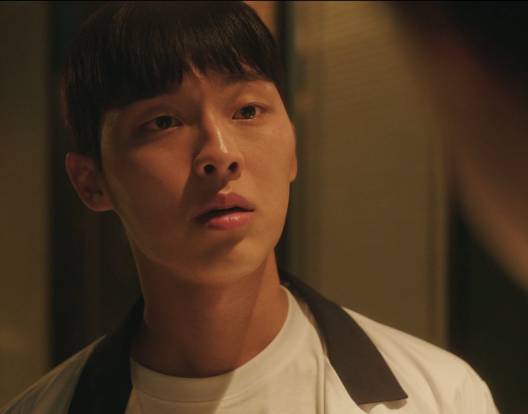 susihabkeok's tweet photo. 오범석이 이상행동할 때마다 안수호님이 기상천외한 걸 본다는 듯한 표정 너무 잘 표현하심 https://t.co/1tYpJqmZab