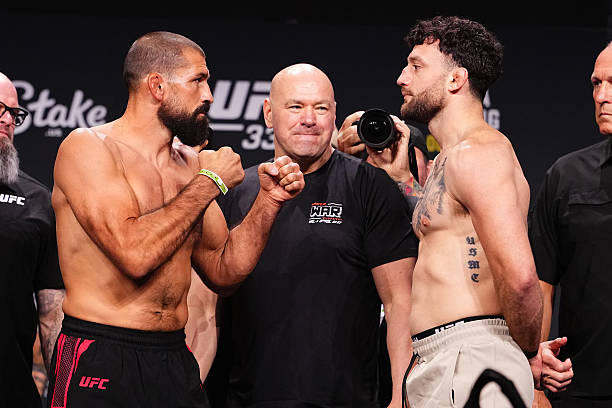 FightJunkieCom's tweet photo. Eric Nolan (-260} DEFEATS Court McGee {+215} via 3 round KNOCKOUT on #UFC332. Won’t go 3 rounds {-145} & Nolan wins inside the distance {-105} hits! #MMA #fightjunkie #MMATwitter #EricNolan #CourtMcGee #SilvaWang #GamblingX https://t.co/YcpnpFa6Dr
