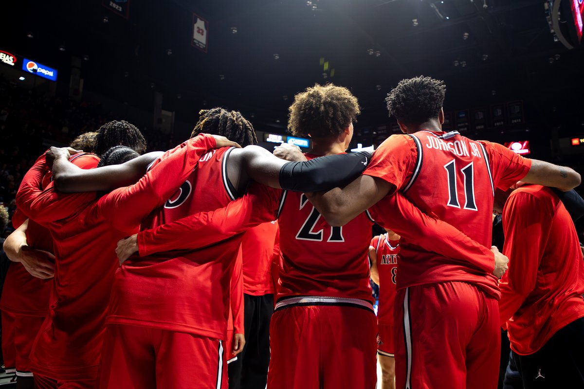 SDSU's tweet photo. Record year for the Aztecs! ❤️ SDSU Athletics raised $37.5M in FY26 with support from 4,500+ donors, more than half of them SDSU alumni. Your Aztec pride is fueling success in competition, the classroom and beyond. Thank you! #SDSU #AztecPride #GoAztecs https://t.co/zDn3GscAMw