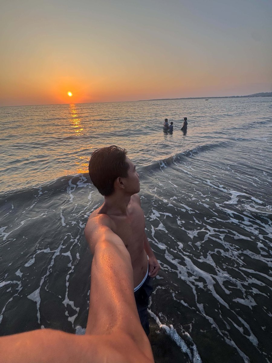 GenesisV86881's tweet photo. Available Tonight, Nuru massage, for Home and Hotel Service, for more inquiries please 
DM @09690363752 https://t.co/a2HZBz1axd