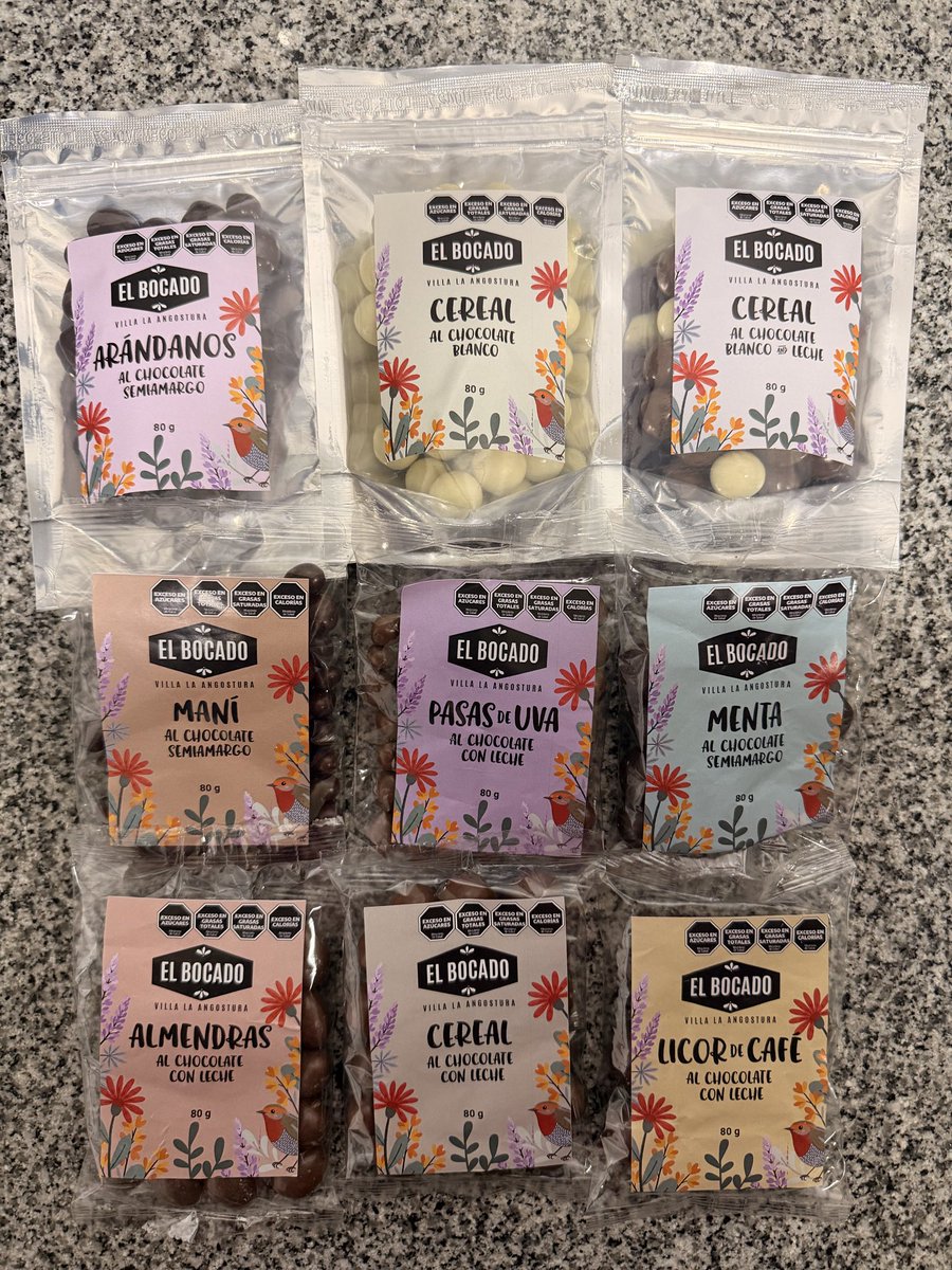 FMilanessi's tweet photo. Bueno, salimos con algo que nos ilusiona mucho y comprende obvio el trabajo de varios, les presento nuestras variedades de grageas de chocolate, en esta primera parte sumamos estas 9, aún faltan y como queremos que las prueben las subimos a la web con casi un 30% de descuento!
Les dejo abajo el link, hay de todo! ARÁNDANOS, MENTAS, ALMENDRAS, LICOR DE CAFÉ, CEREALES (mis fav) PASAS, MANÍ..gracias como siempre x el RT! 👇🏻