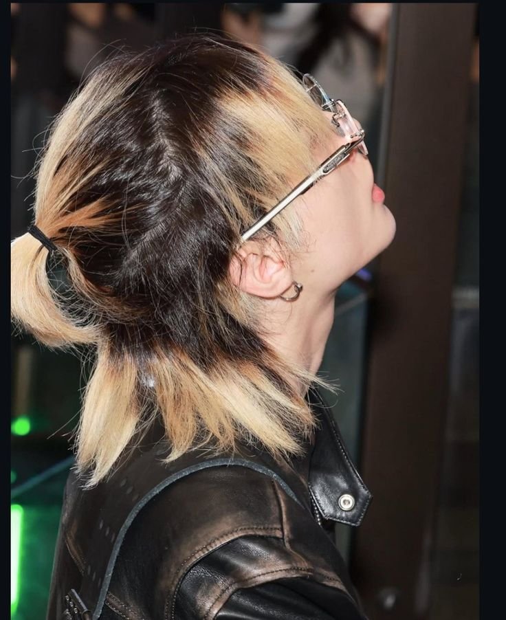 hyunchanslut's tweet photo. Sinto q fui a única pessoa q gostou desse cabelo temporário dele https://t.co/ZPS1FWTkmn