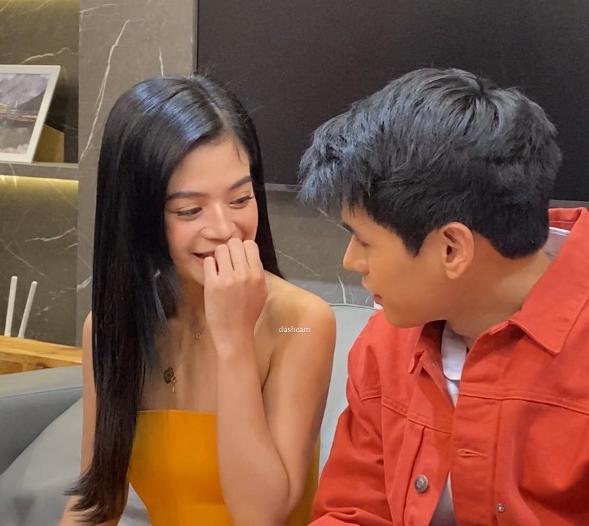 HaniDCYBDV's tweet photo. Page 276/365: "The strongest relationships are those where you can act like complete fools, have deep conversations, and still look at each other with pure admiration."

ctto: @_dashcam https://t.co/cY6qeXcBvY