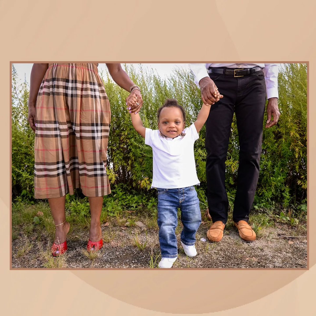 411diva's tweet photo. Photo by Angie Kane on September 06, 2026. May be an image of a baby, baby shoes, and text. https://t.co/IRgUy83dTI