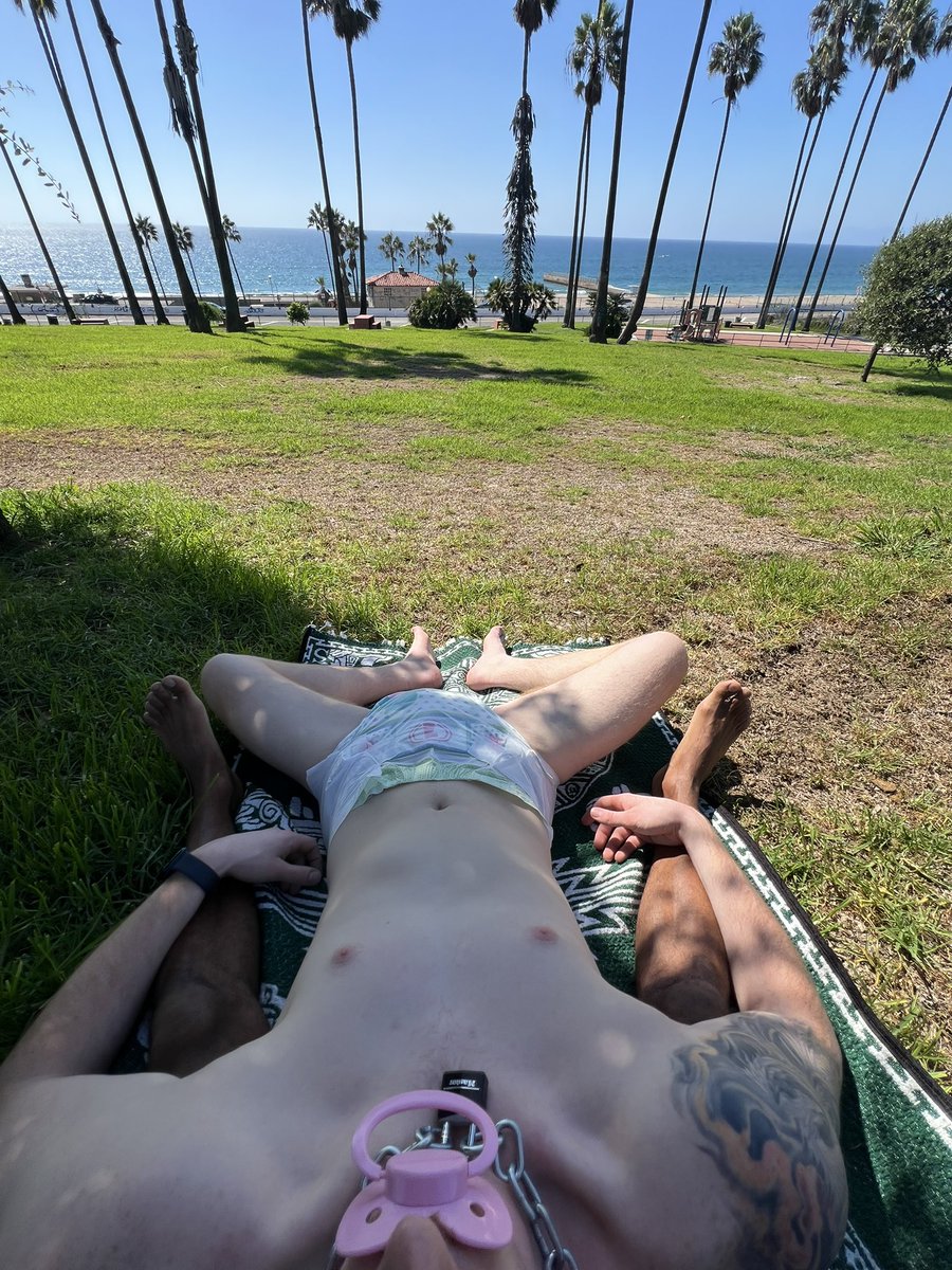 BigBroNeo's tweet photo. Little Bro did so good on the plane ride had to take him to Big Bros secret spot by LAX to strip him at the park and watch the planes 🏝️✈️ fly by as I checked his diapers and let the ongoing traffic see him in his soggy flight pamp. 😈 https://t.co/FWifCKby2B