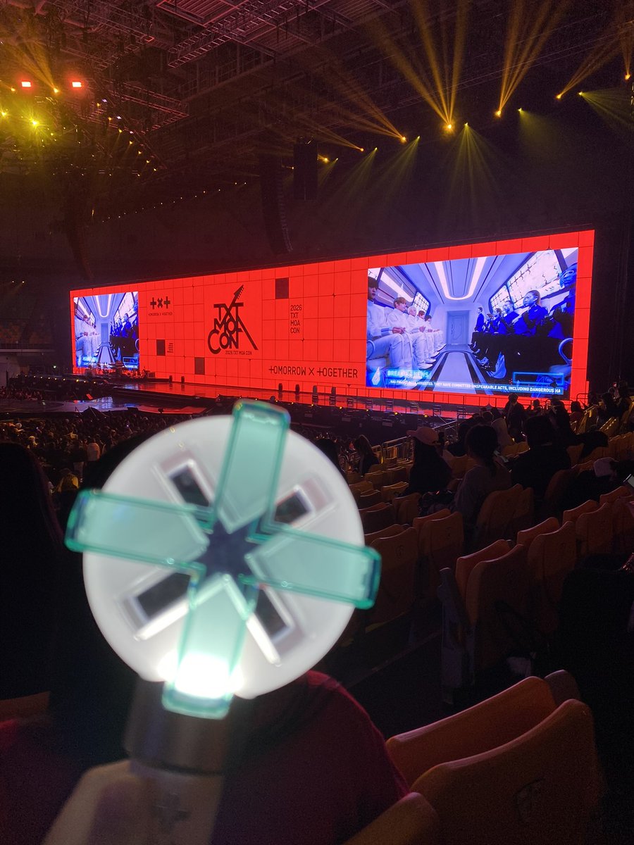 kyexn13's tweet photo. #모구모구 #모아트친소 #반모버스
막콘가는 텬프 학생모아랑 친해지실분★

♡ : follow
@ : 반모(13)

남아잇는 트친들 알티 부탁해🫶 https://t.co/3ntwa9N2tv