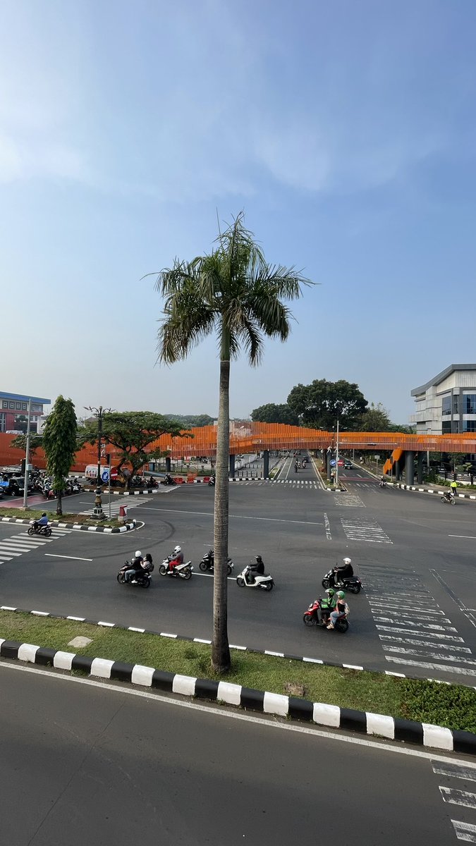 brordv's tweet photo. badan greges
pundak kaku
teteo kluar pagi
cari keringet..kopi tergantung btar 😆

sabtu pagi https://t.co/BMVMloQesa