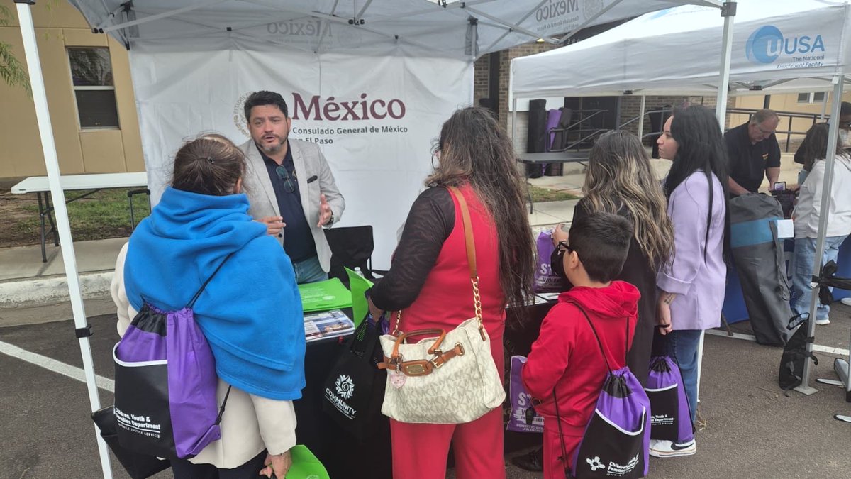 ConsulmexElPaso's tweet photo. Participó en una feria informativa y de concientización sobre la violencia familiar, organizada en Hobbs, NM.

Durante la jornada, brindamos orientación y compartimos información sobre los recursos disponibles para las personas que enfrentan situaciones de violencia familiar. https://t.co/GqjjLqBP10