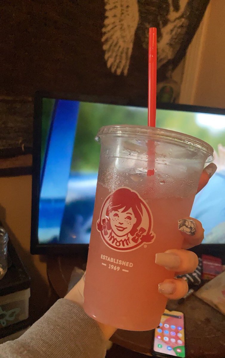 sendtoanderson's tweet photo. I love when I don’t have to buy my own dinner 🤤🤤 
Such a turn on when a man truly knows his place 😈

Findom paypigs brattydom cashcow whalesub simps https://t.co/8JEapMm88Z