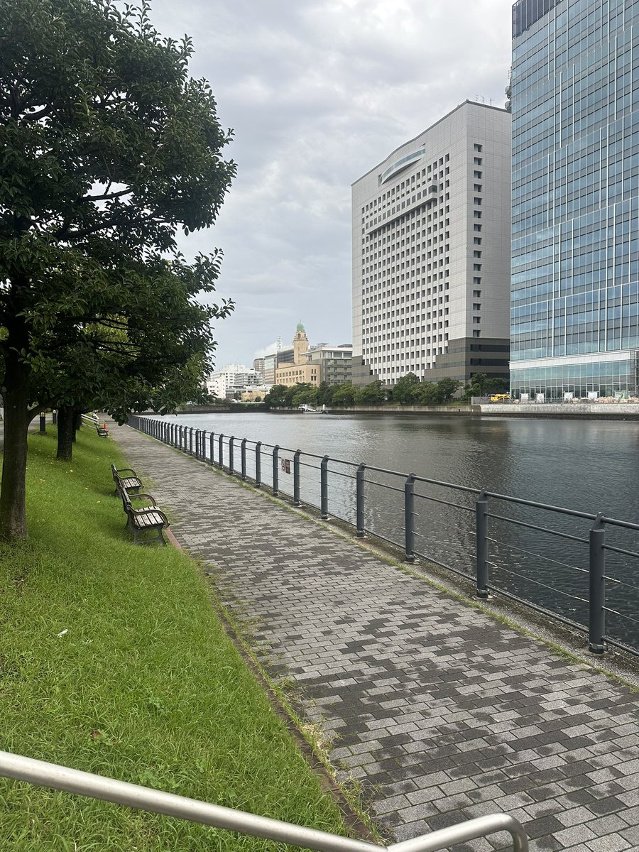 kyarasuun's tweet photo. おはようございます😃
最近スマホの電池の消費が凄まじいのです、そろそろ買い替えなのかな。。。3年は���だ変えない？
そしてアイアンマン、想像の100倍カッコよかった！
これは他のマーベル見たくなりますね。
次はどれが良いかな。。。 https://t.co/PFTXtkcJJt