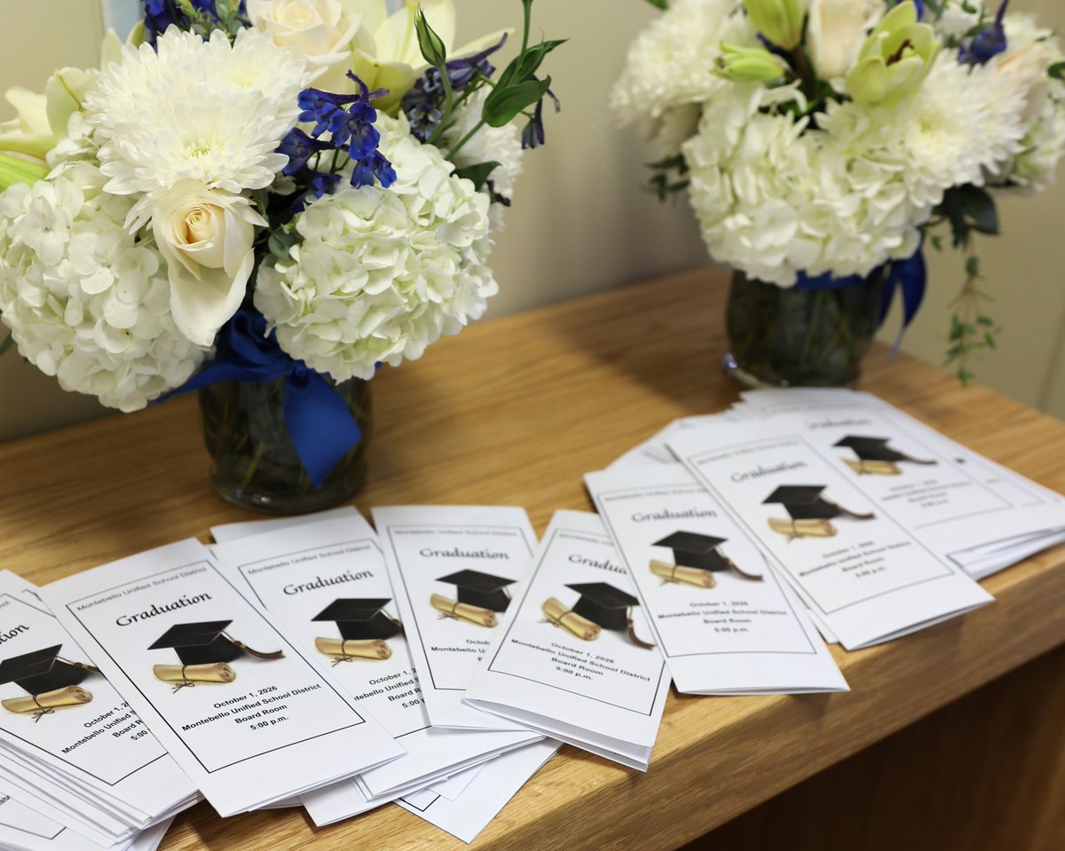 gomusd's tweet photo. dedication that brought our graduates to this achievement. We look forward to seeing all they accomplish in the future. 🎉 Way to go, graduates! 🎉
#ClassOf2026 #GraduationDay https://t.co/GLYo4WuHjD