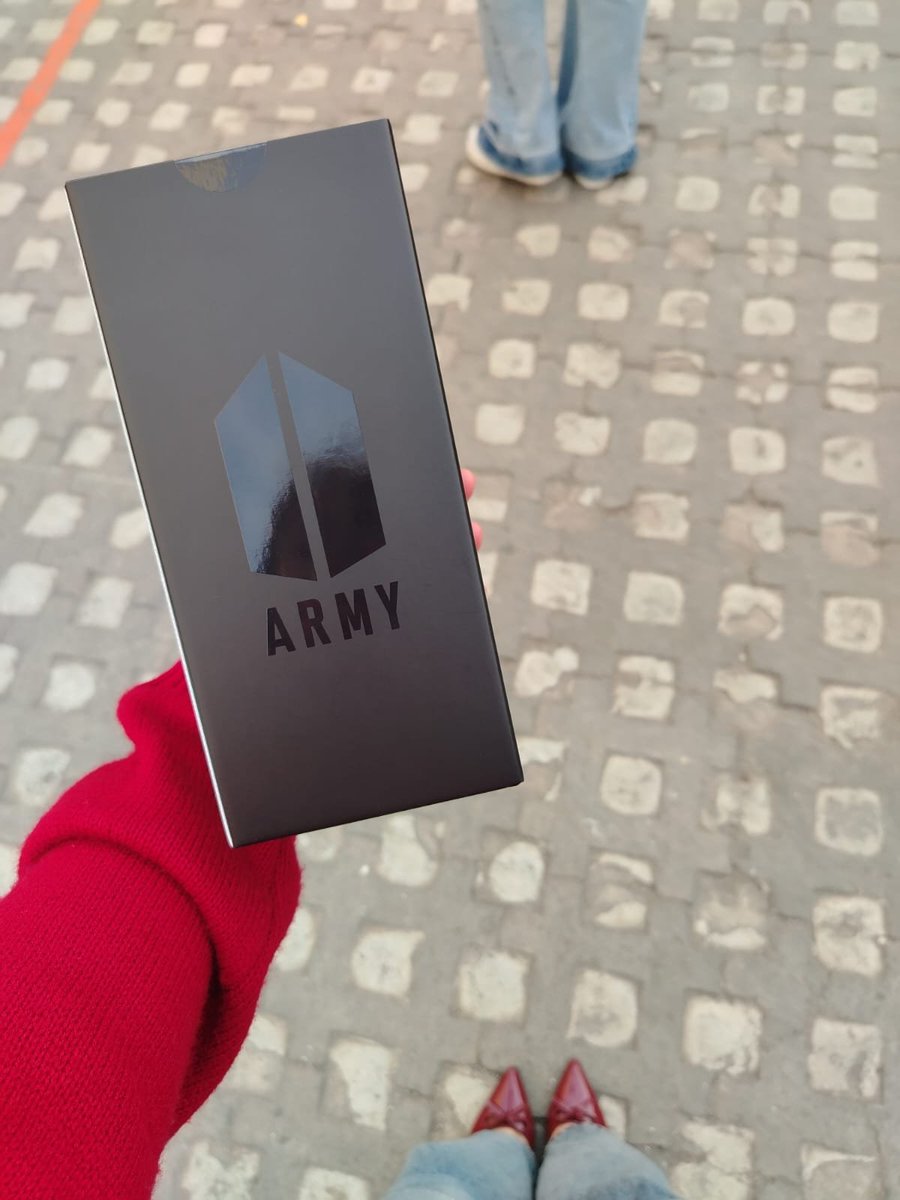 xiothv_29's tweet photo. YA TENGO MI ARMY BOMBA CHIKOS https://t.co/zyeSihyDxr