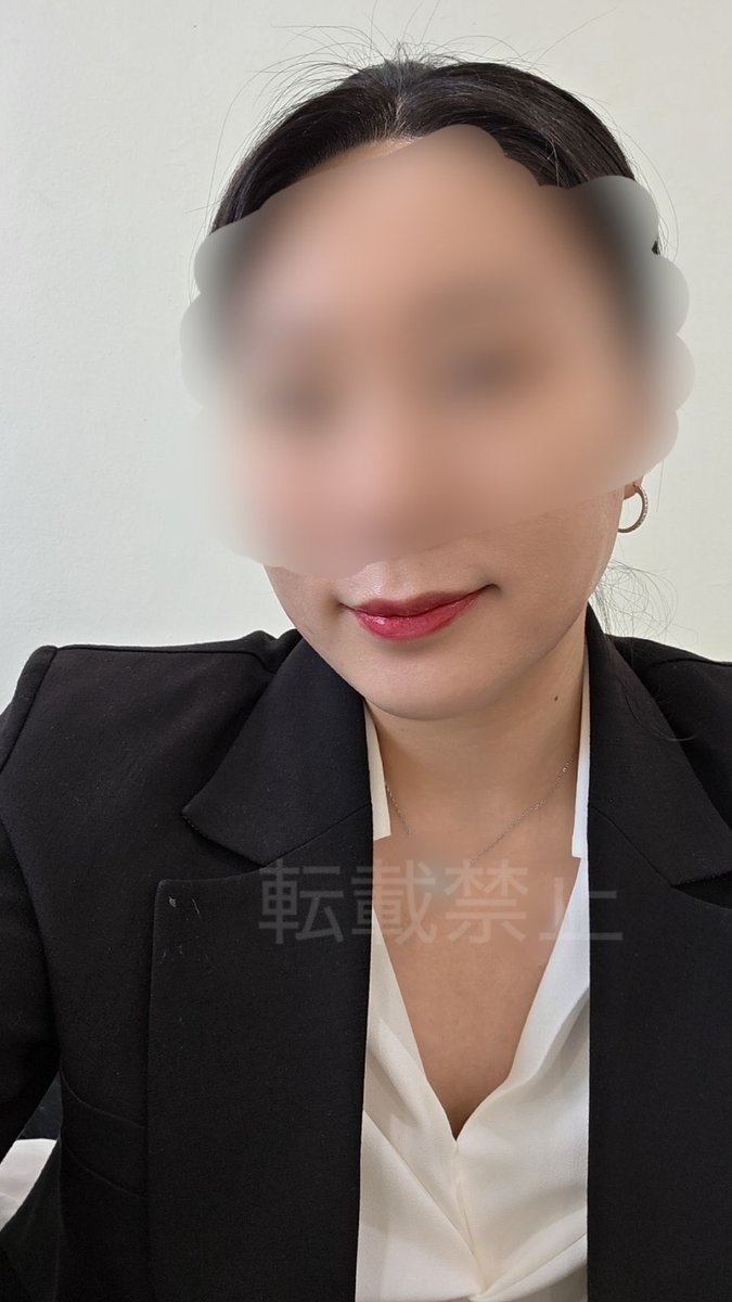 chamber_confess's tweet photo. 韓国から、40代の人妻であり2児の母親でもある@hani0201114 。旦那の知らないところで変態な自分を晒す願望を抑えられない彼女の望みを叶えてあげて下さい。

「韓国在住の既婚の女です。 変態な自分を晒したくて我慢できませんでした。 私の写真で、皆さんの欲求を���散してもらえたらうれしいです。」 https://t.co/Co9mHHKKr8