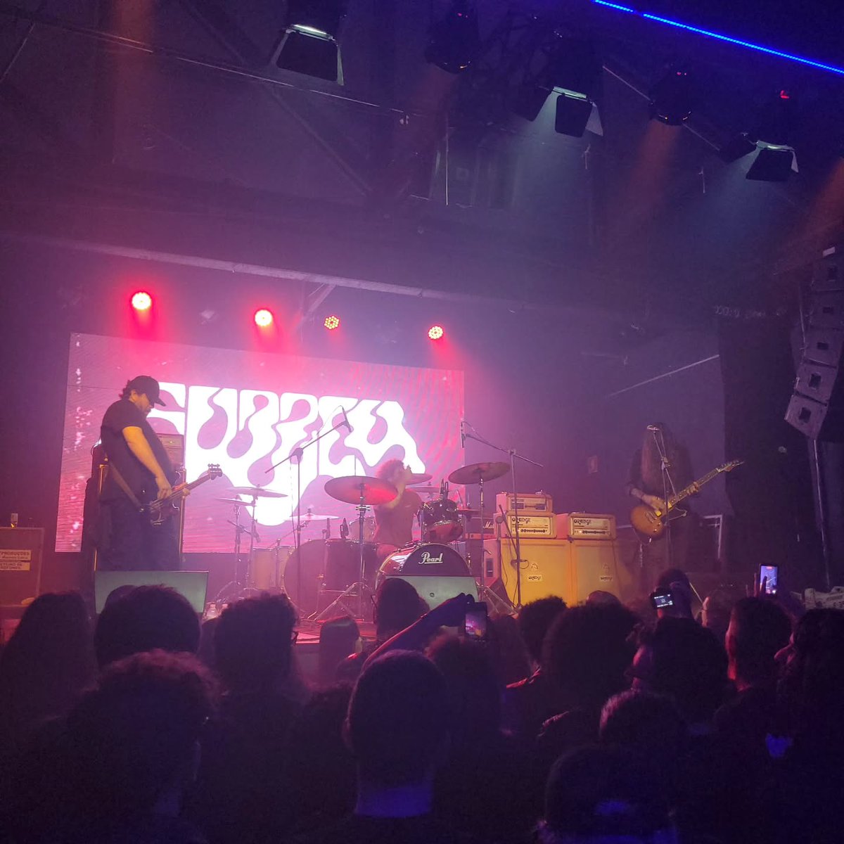WoWDarkness's tweet photo. 4일간의 짧은 마라톤 공연 첫날 밤: Pentagram, Fuzzly의 오프닝으로 시작. https://t.co/9XXghIWdZM