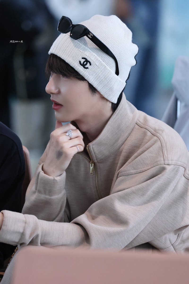 morningDeer0323's tweet photo. 261003런쥔
#런쥔 
#RENJUN 
#仁俊 https://t.co/yCBQ8qhM0a