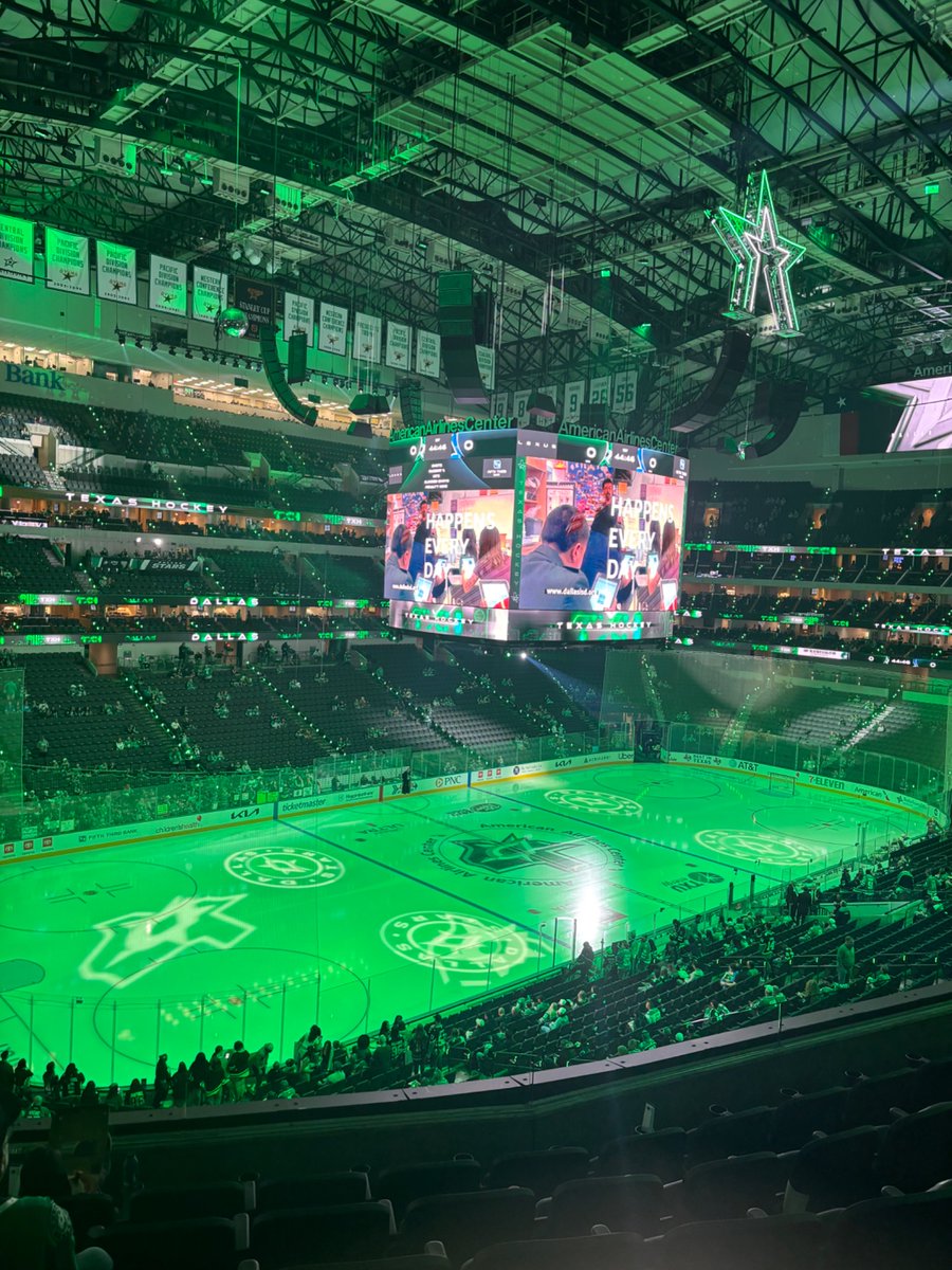 MattAnderson323's tweet photo. Let’s go Stars #TexasHockey https://t.co/jPqmHSdhCx
