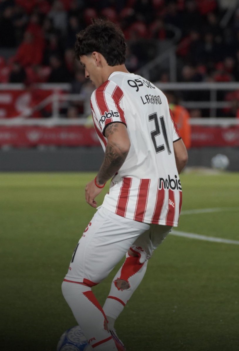 SangreGloriosa's tweet photo. NO SE QUE PORONGA BAILARAN EN NEGROS AIRES, PERO EN ESTA CIUDAD SE BAILA 4️⃣CUARTETO4️⃣ SALUDOS COLA FACIL @Independiente https://t.co/zSFZuXwfGV