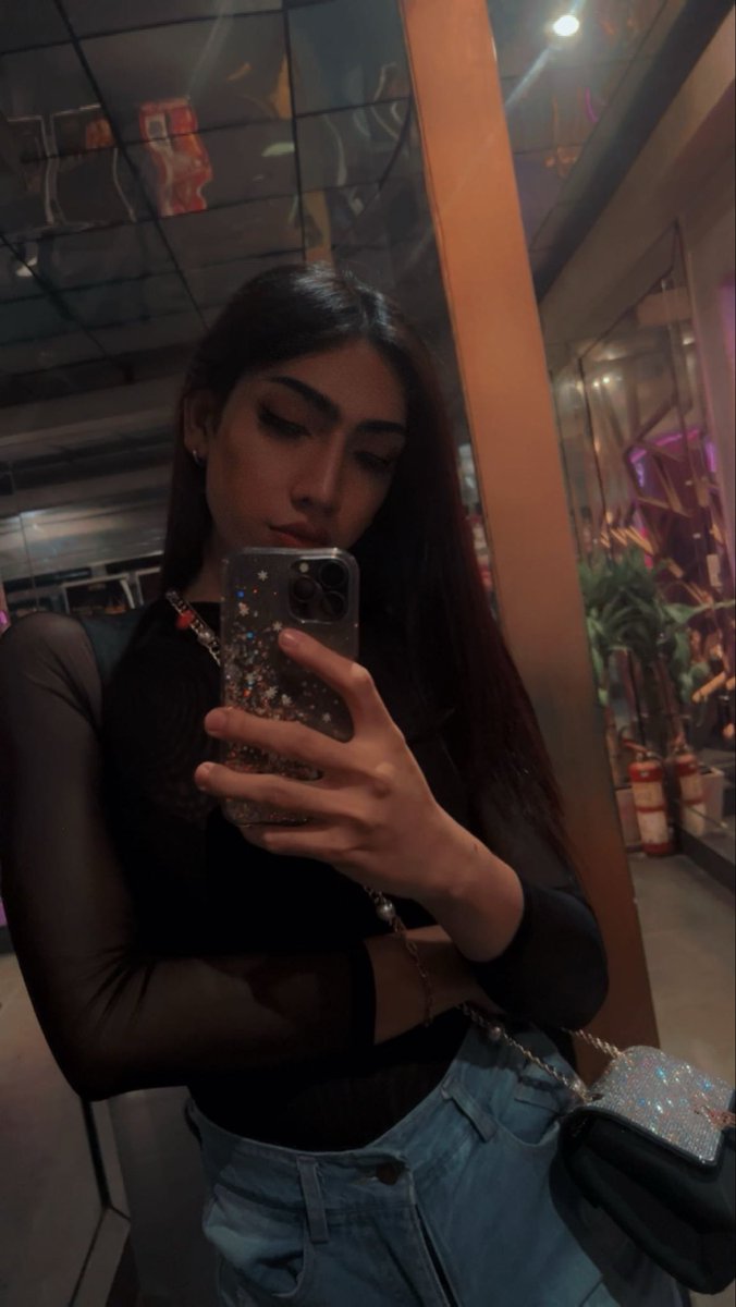 omyirt's tweet photo. #ladyboy_jeddah 
#jeddah_ladyboy https://t.co/BrfLl1jIRN