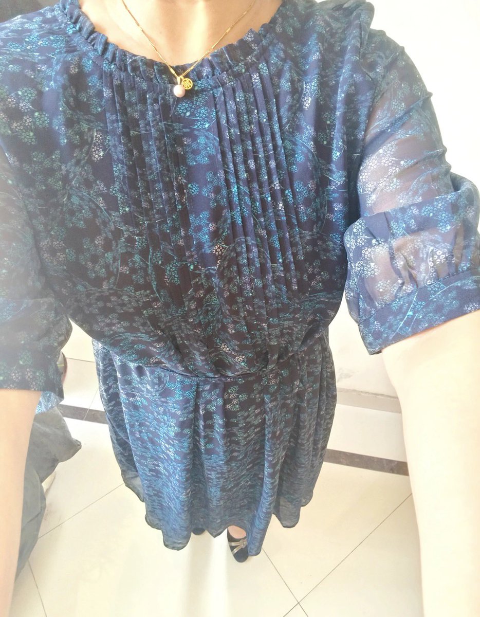Mother197609's tweet photo. 搞不懂儿媳妇是什么意思，老是要给我介绍老伴，说什么人老了没有伴侣太孤单了，说我照顾辛辛苦苦把儿子养大，现在还要那么辛苦带孙子，她心疼。
好笑，我有自己的儿子疼，找什么老伴呀？！
这把年纪找个老男人结婚，根本不用寄希望他还���在床上满足你，就是去给他做免费保姆。
我才不干，有儿子就够了 https://t.co/IRI7P56VKK