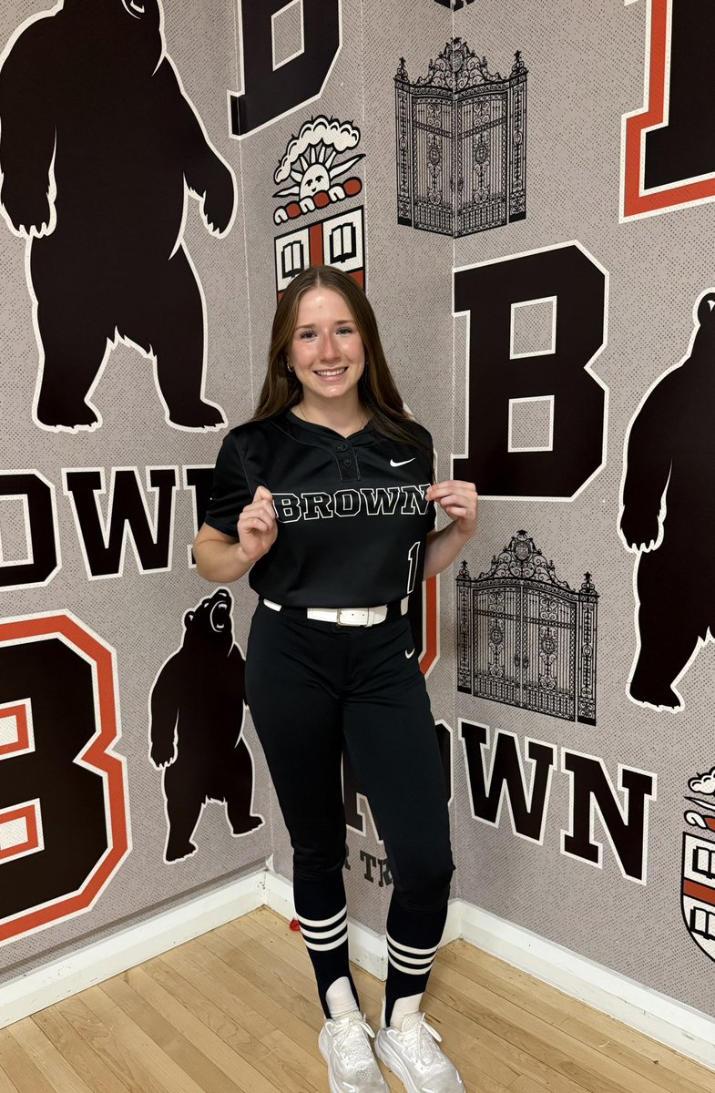 sienaadams_2028's tweet photo. Thank you so much @CoachMary_Brown, @CoachFons_Brown,  Coach King, and the @BrownU_Softball players and support staff for an amazing VISIT!! I had an amazing day touring the campus and learning more about Brown! Go Bruno! https://t.co/aVdsweOR7J