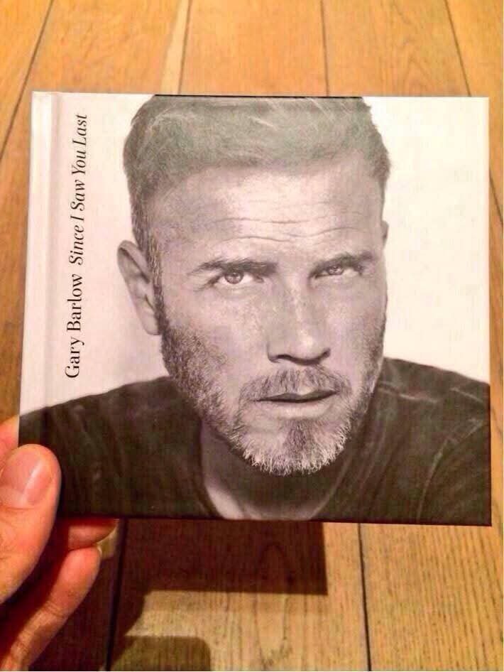 Garyismyhero's tweet photo. #FBmemory #flashback #SISYL #lookatus #solo #throwback @GaryBarlow #album #chart
#12yearsago
https://t.co/qCf1pFbY2F https://t.co/8QEXXYzCiV