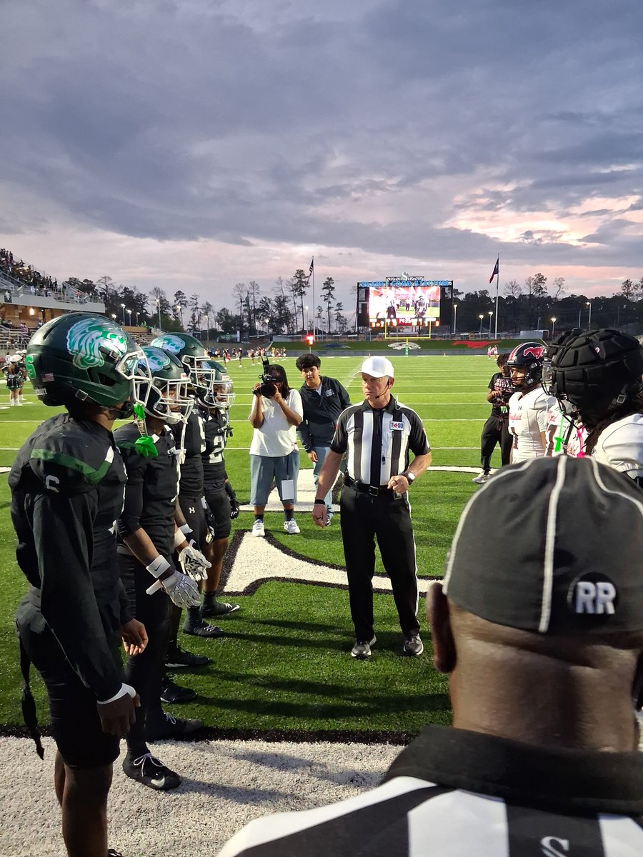 SpringISDAthl's tweet photo. Friday Night Lights at Planet Ford Stadium! Westfield vs. Spring! https://t.co/EHQAy6MlmT