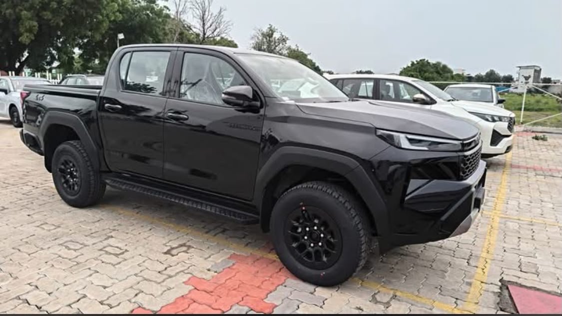 softcarsng's tweet photo. ❄️TOYOTA HILUX SRS 2027
BRAND NEW [026 Custom Import Duty ] wireless Charger-BSM and Many modern Features 
📍Lagos  🏷️ 79.5m

☎️ Call or Chat 08025664257

 Join Our Exclusive Sales on WHATSAPP CHANNEL NOW
https://t.co/tUAjrL1Con

Telegram Channel
https://t.co/xTnnXcsXuB https://t.co/fu0RmcwzlQ
