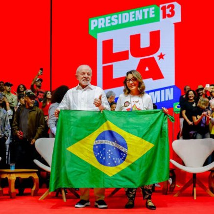 republiqueBRA's tweet photo. 🎭 🎤 Presidente do TSE, Kassio Nunes Marques, PROÍBE a campanha de Lula de promover apresentações artísticas ao vivo em atos presenciais ou virtuais até o fim das eleições. https://t.co/j9I6VS5tlQ
